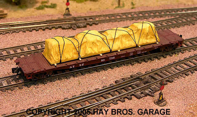 Fits Flatcars & Gondolas Hay Brothers 40' TARP COVERED PIPE LOAD Tan Color 